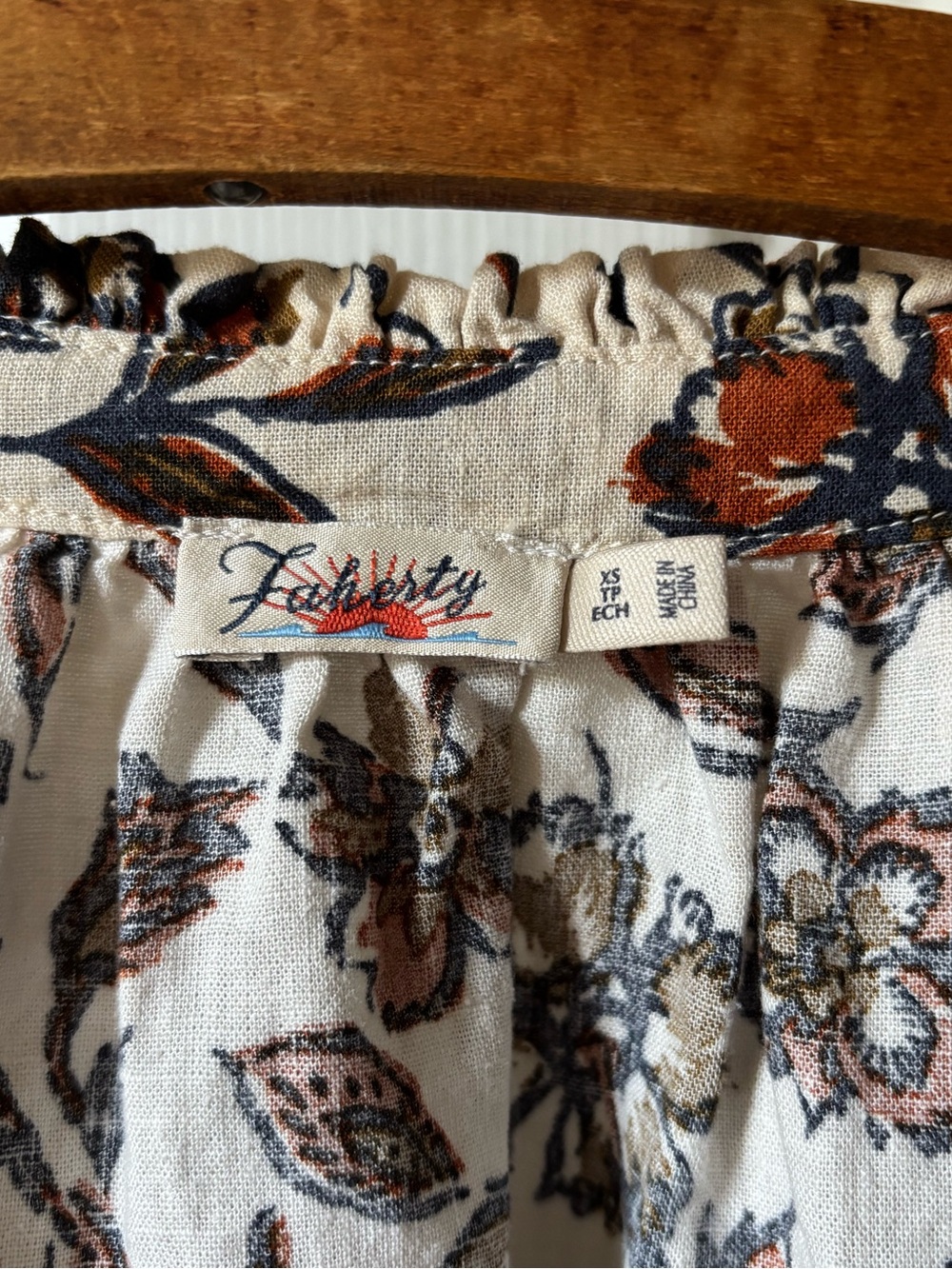 Faherty Ivory Floral V-Neck Blouse with Brown and Rust Accents - Picture 4 of 9